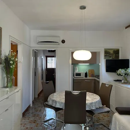 Апартаменты Oleander Adria *