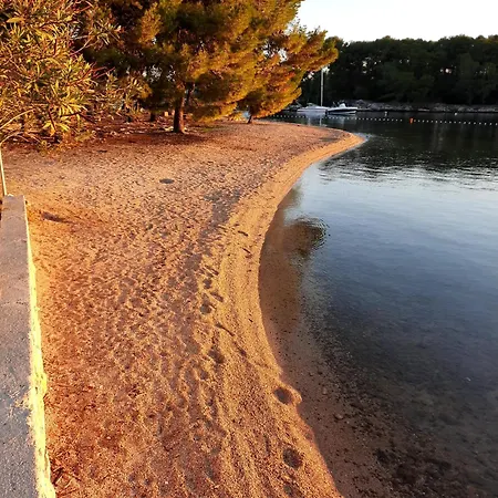 Oleander Adria Апартаменты *