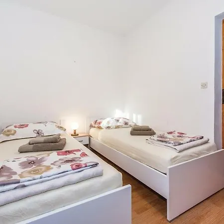 Oleander Adria * Ядрия